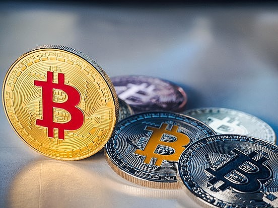 当上市公司疯狂囤积比特币：一场颠覆传统的金融革命